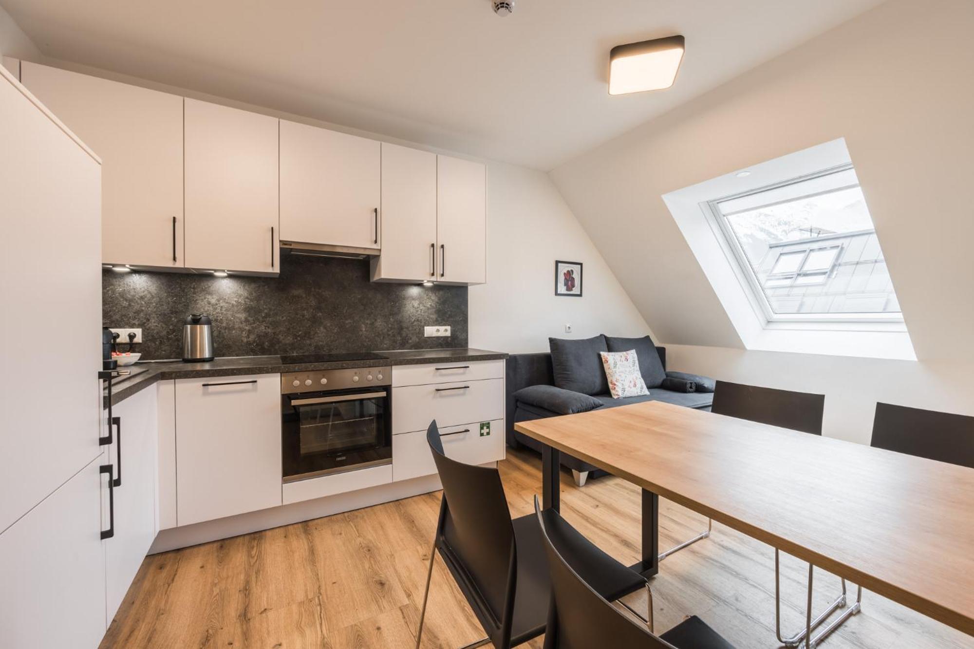 Myquartier Central City Suites Innsbruck Exteriör bild