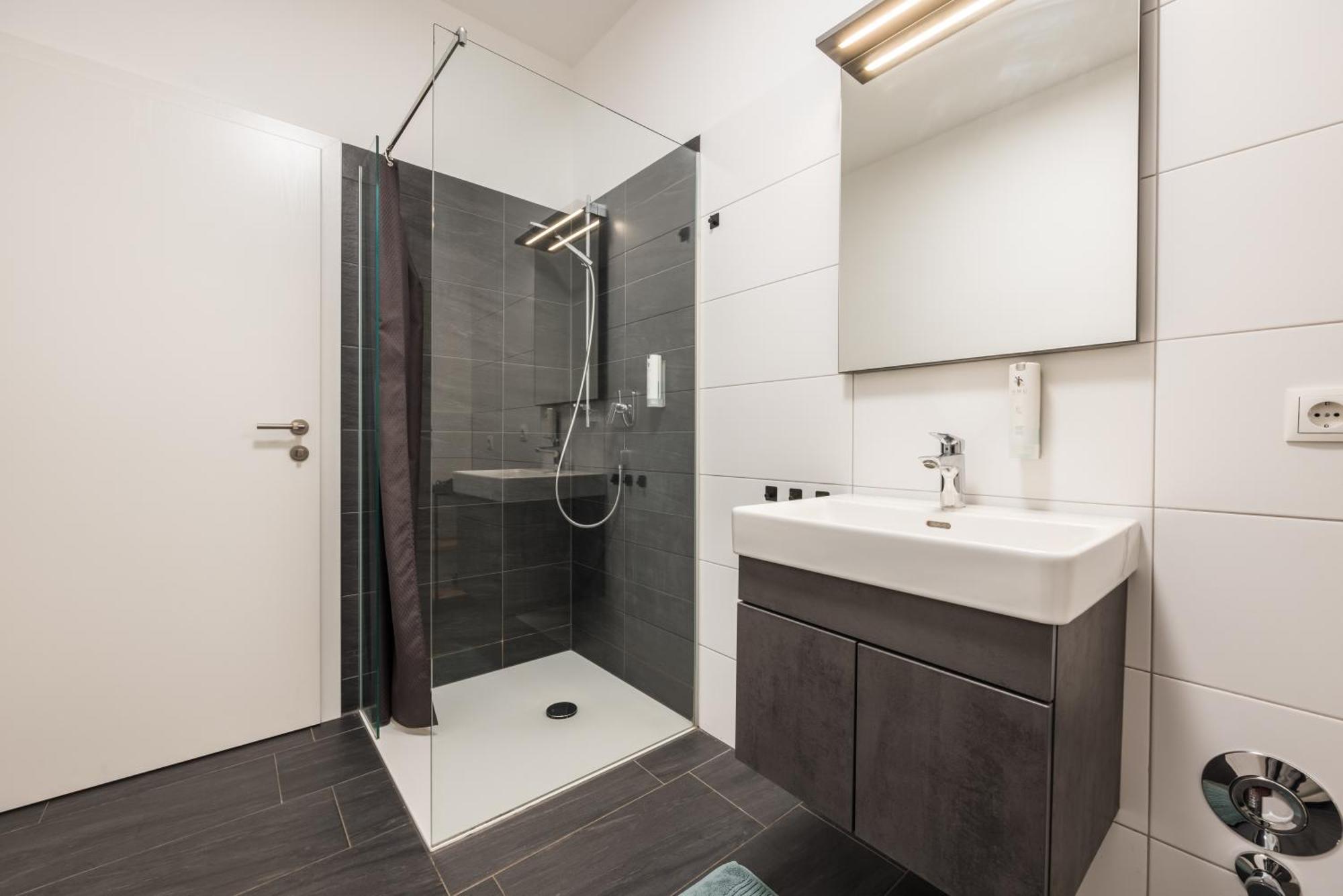 Myquartier Central City Suites Innsbruck Exteriör bild